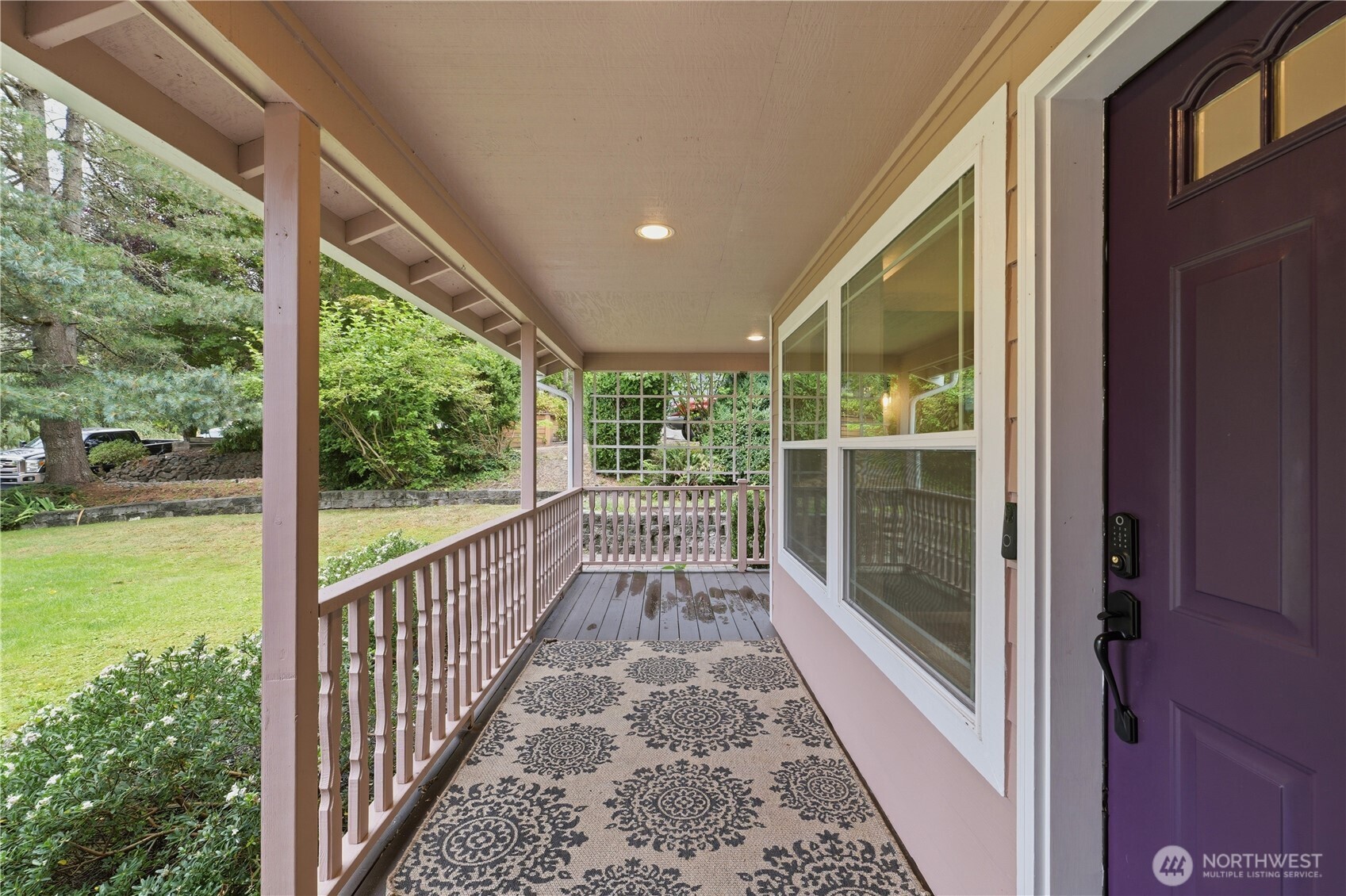 528 Seahawk Street Property Photo 3