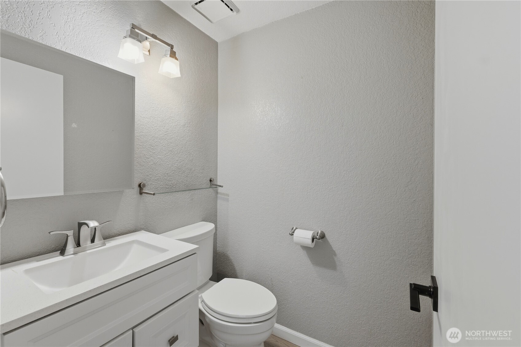 528 Seahawk Street Property Photo 11