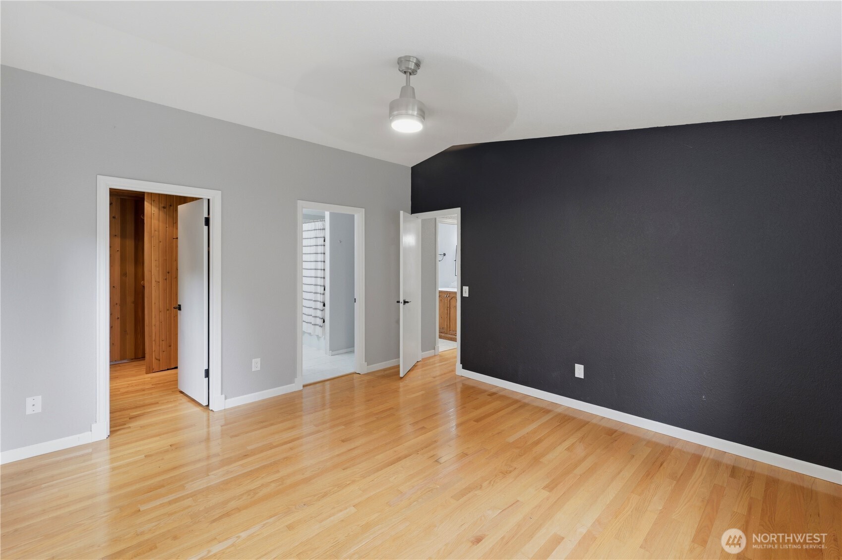 528 Seahawk Street Property Photo 13
