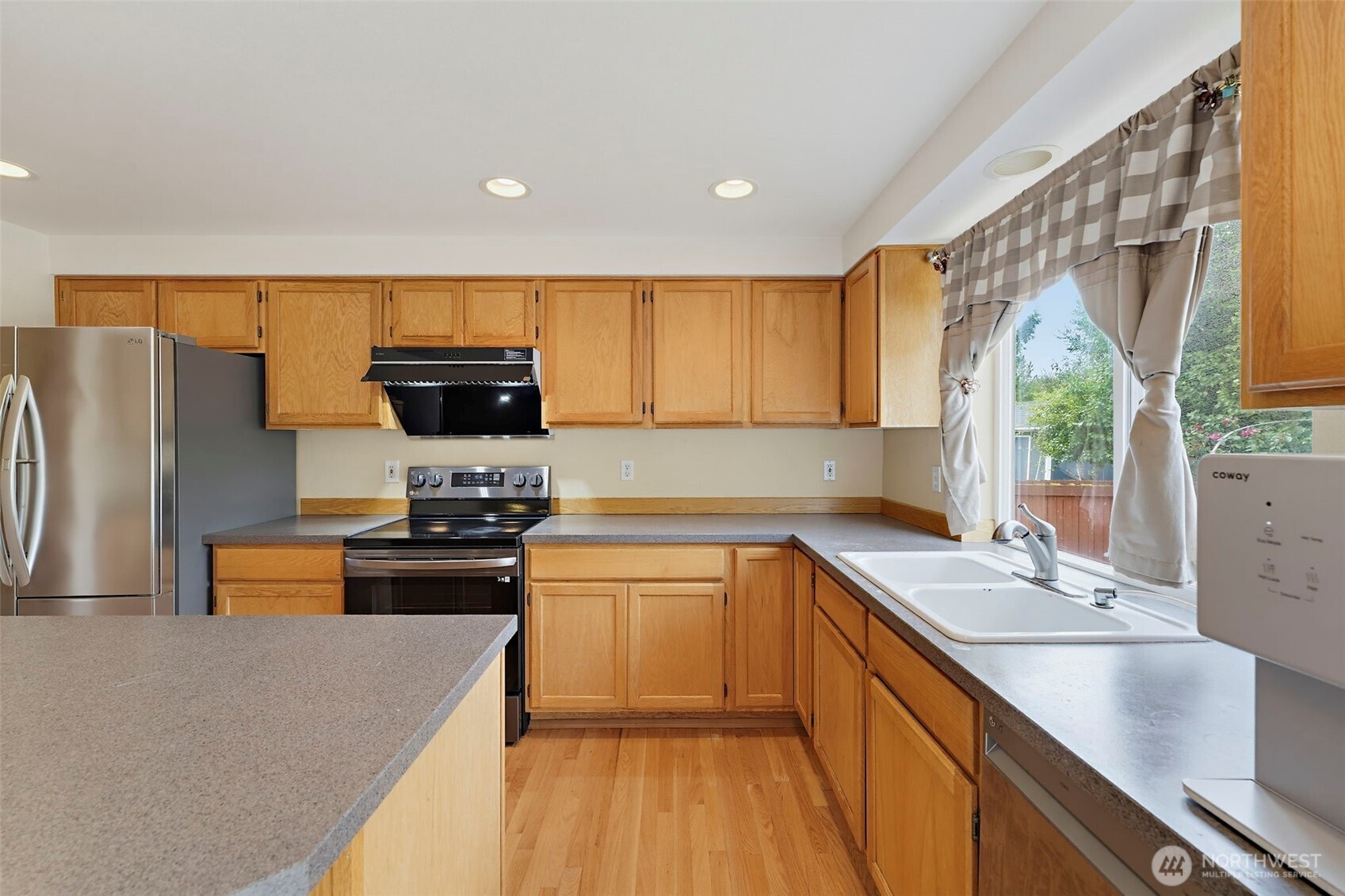 32133 37th Place Property Photo 13