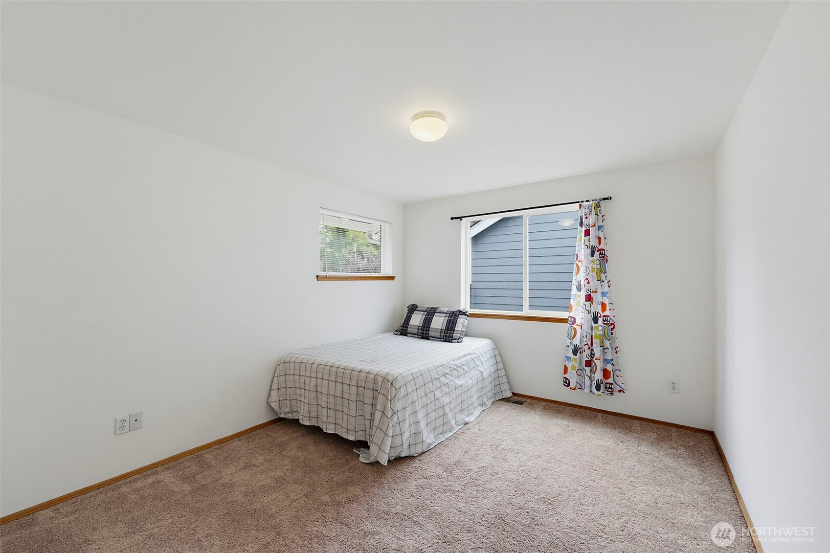 32133 37th Place Property Photo 27