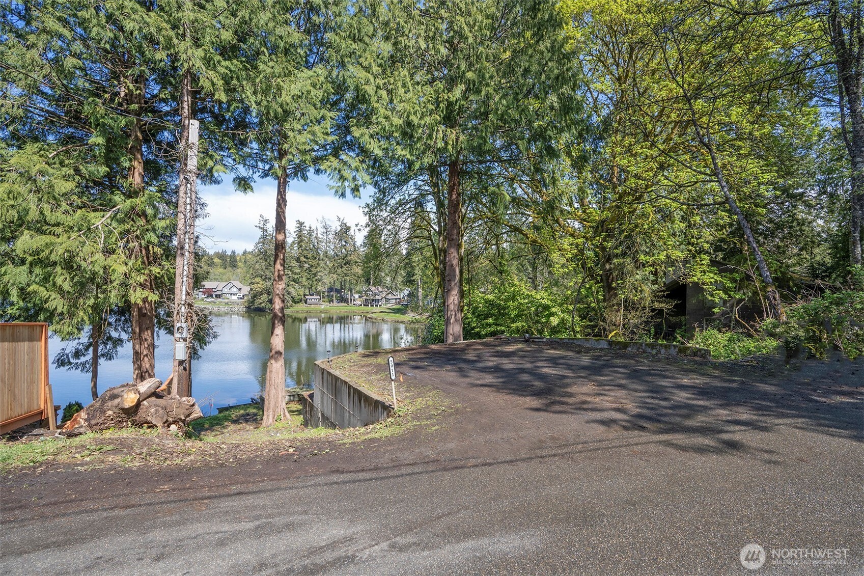 5911 Lagoon Lane Property Photo 8