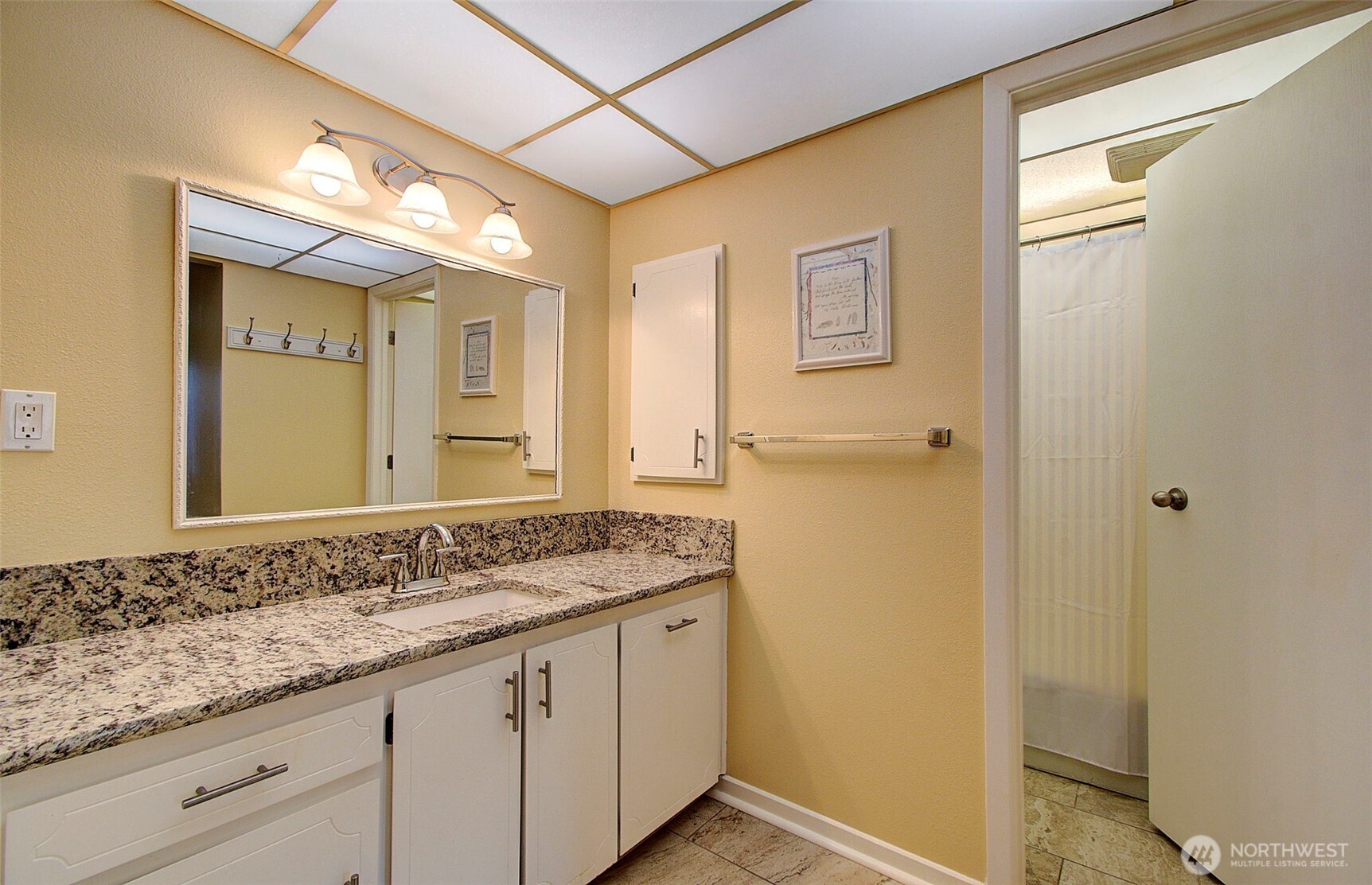 5565 E Evergreen Boulevard 3210 Property Photo 14