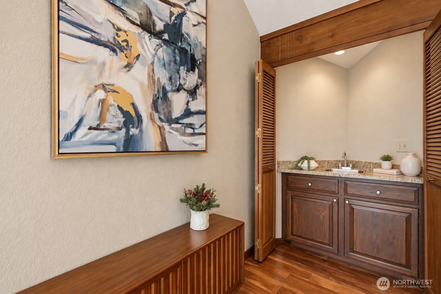 242 W Lake Sammamish Parkway Property Photo 8