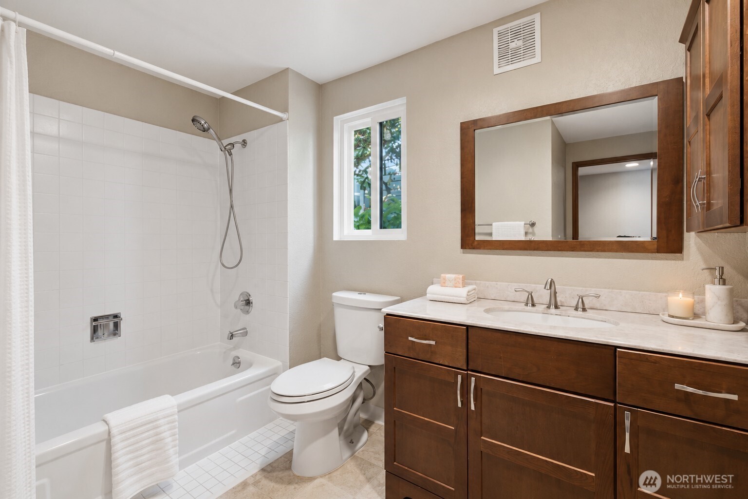 242 W Lake Sammamish Parkway Property Photo 30