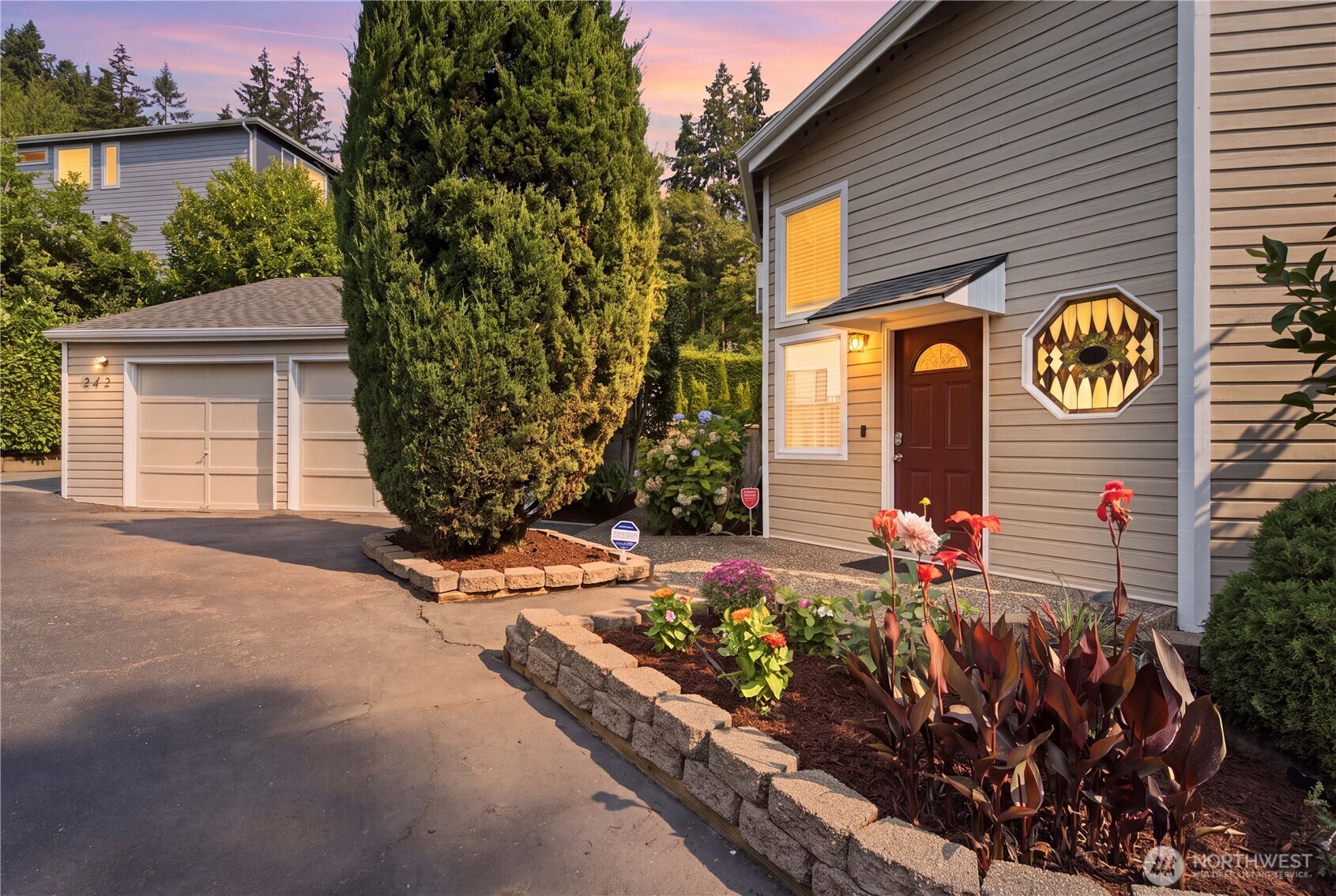 242 W Lake Sammamish Parkway Property Photo 35
