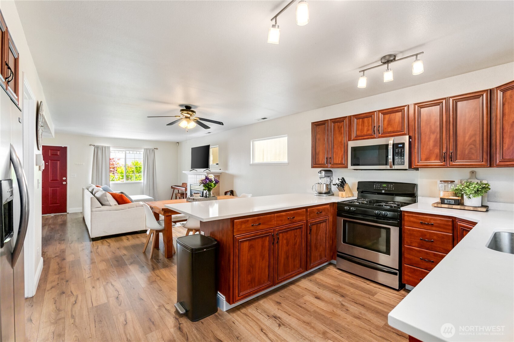 3964 Broadmoor Loop Property Photo 12