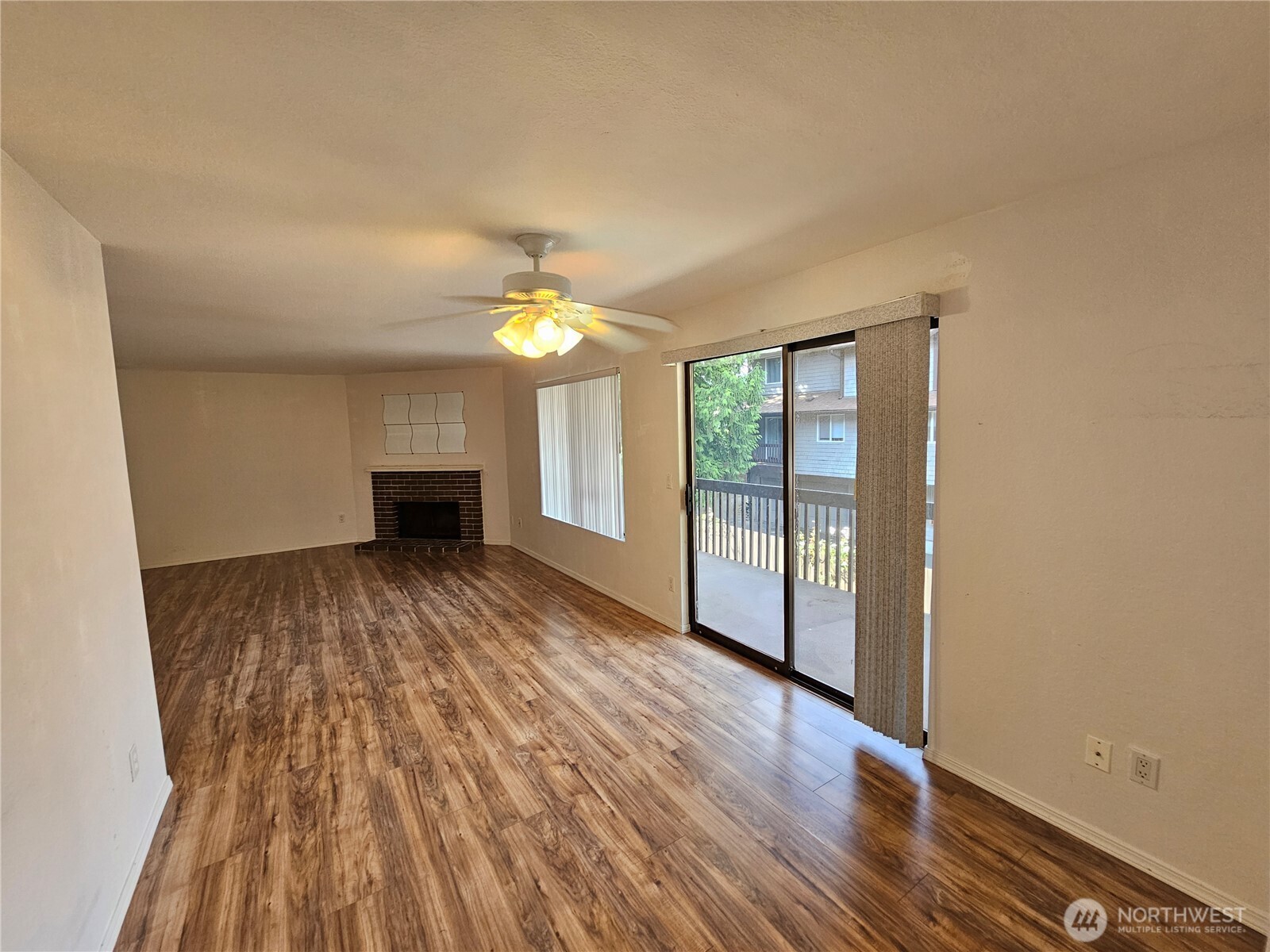 5025 81st Place 2 Property Photo 8
