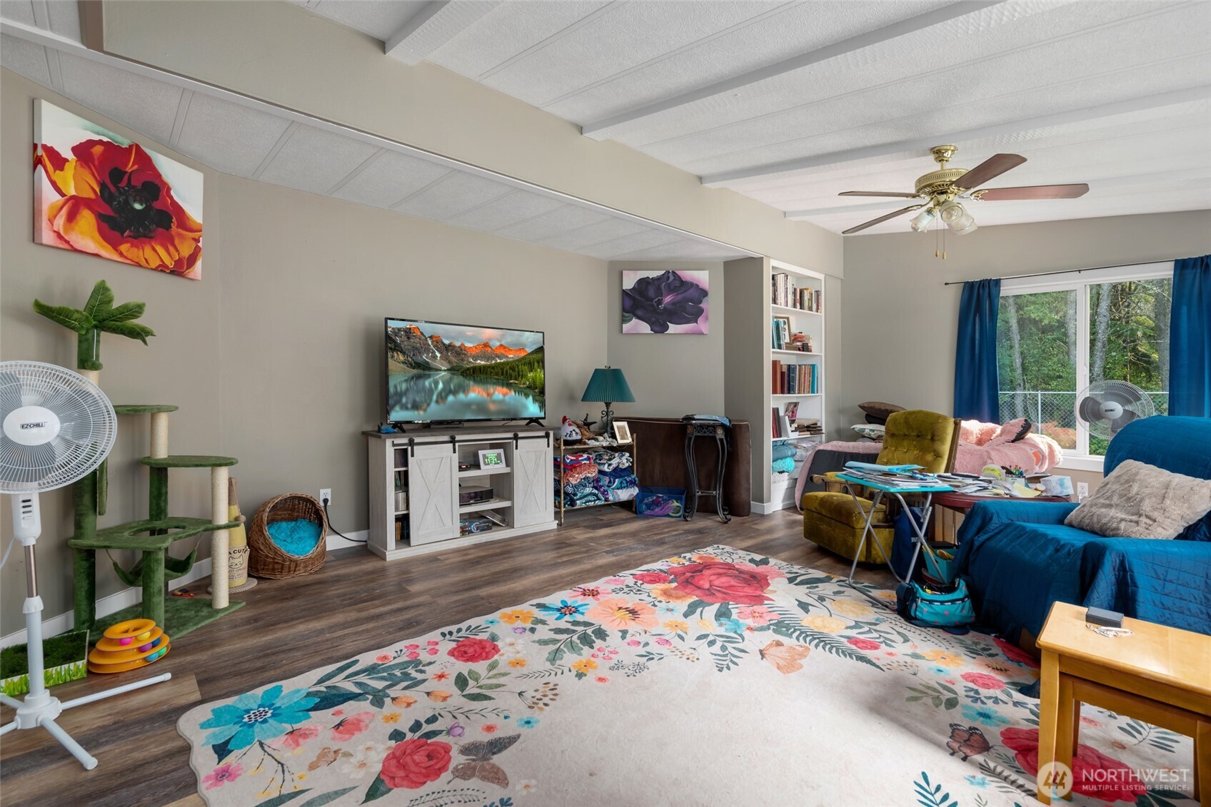803 Hazzle Court Property Photo 4