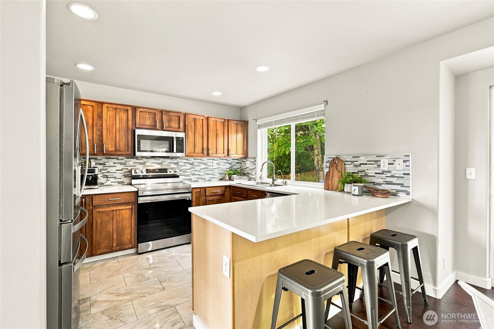 6805 59th Place Property Photo 10
