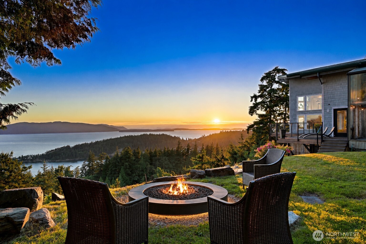 1399 Chuckanut Crest Drive Property Photo 8