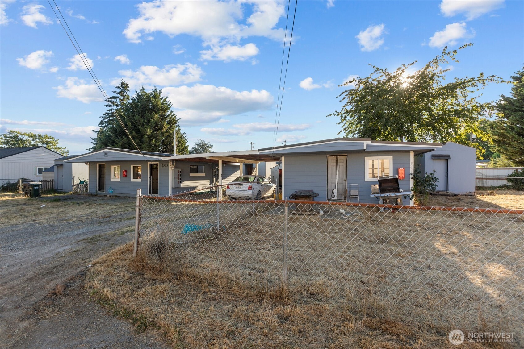 9212 33rd Avenue Ct Property Photo 5