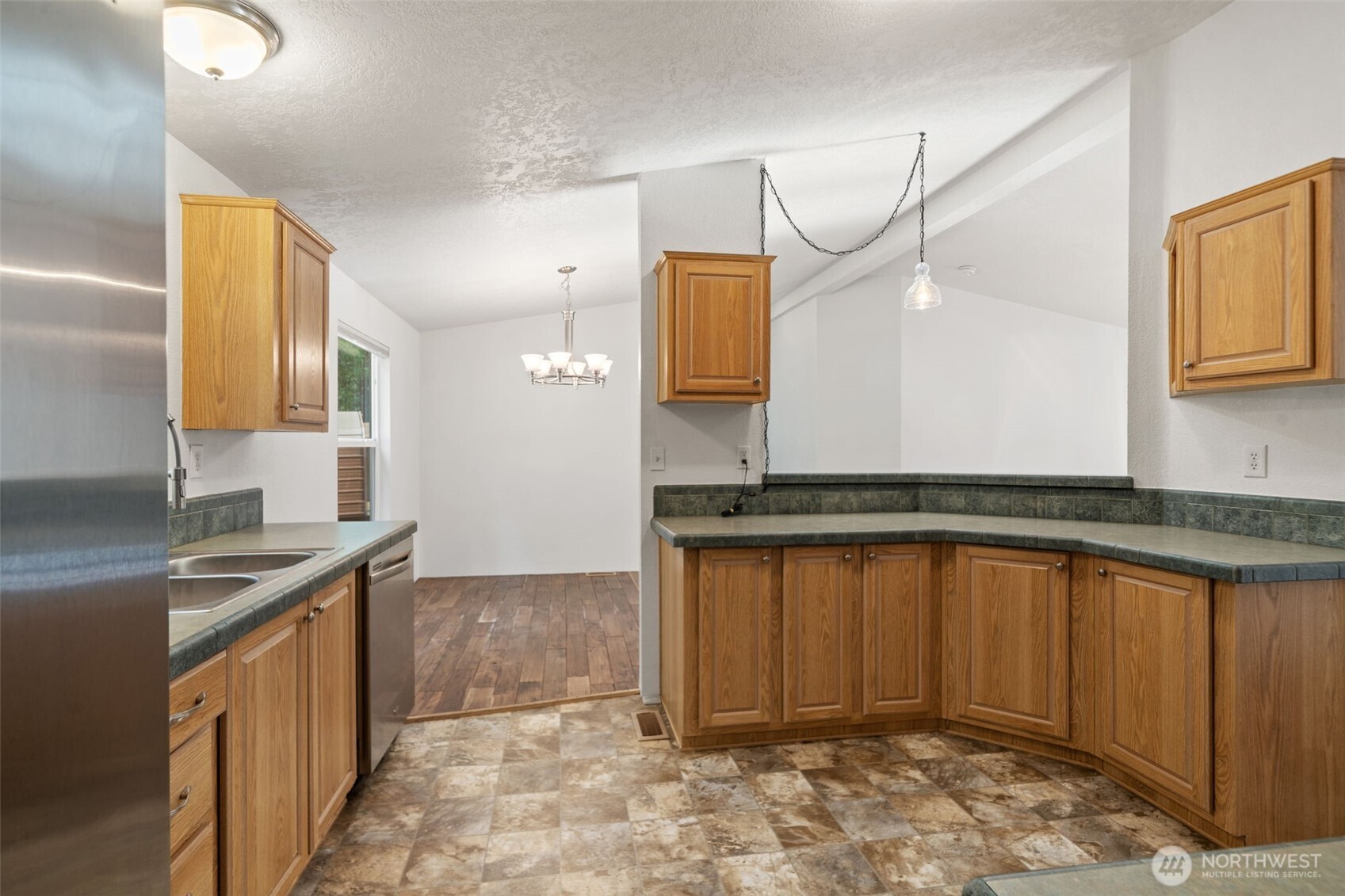 361 N Rainbow Way Property Photo 13