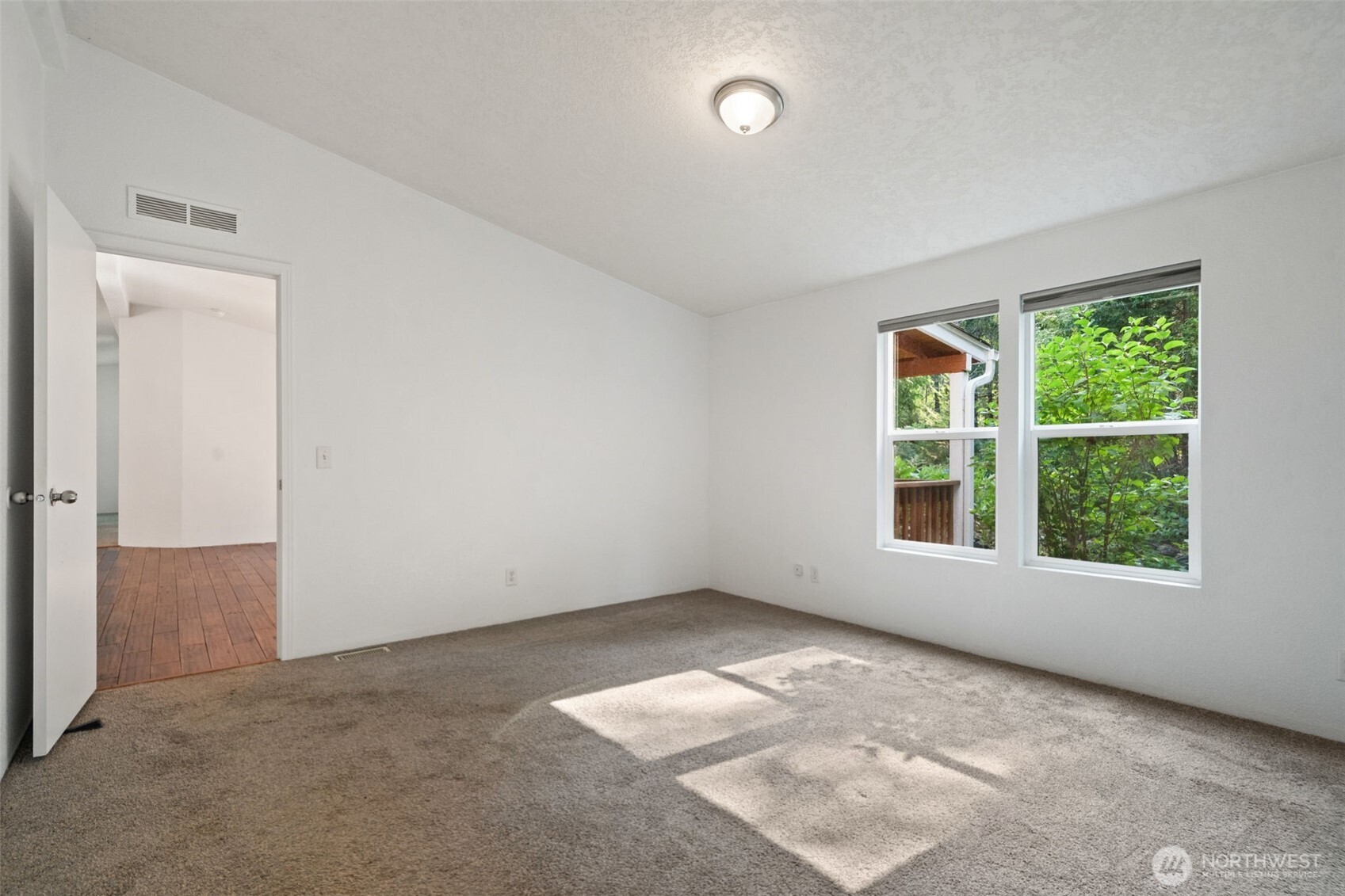 361 N Rainbow Way Property Photo 16