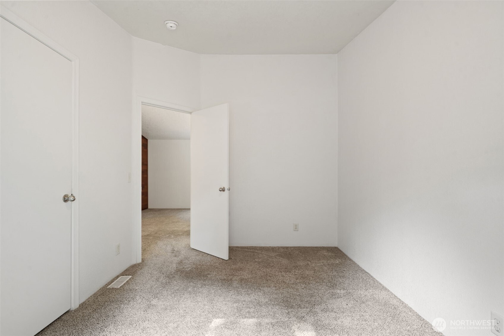 361 N Rainbow Way Property Photo 21