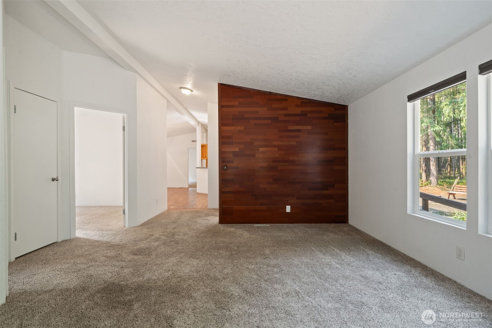 361 N Rainbow Way Property Photo 23