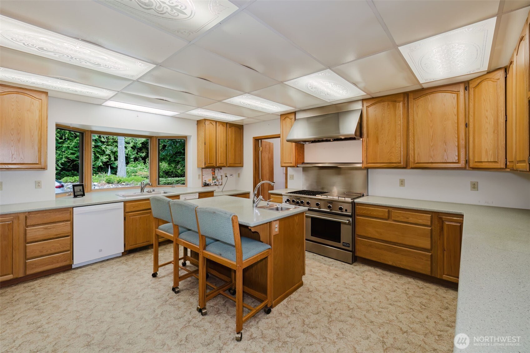 1225 Ne Hoffs Drive Property Photo 14