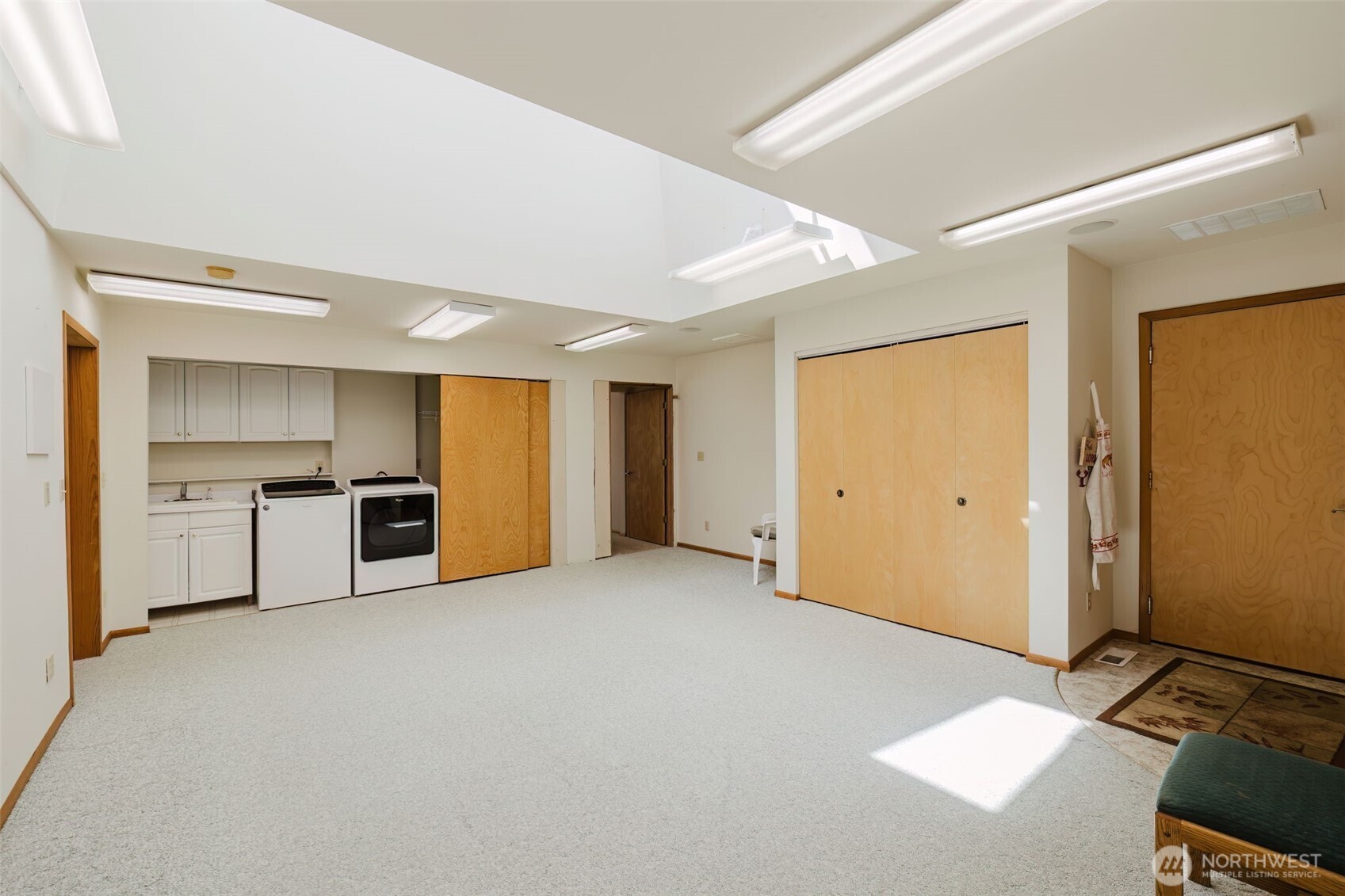 1225 Ne Hoffs Drive Property Photo 19