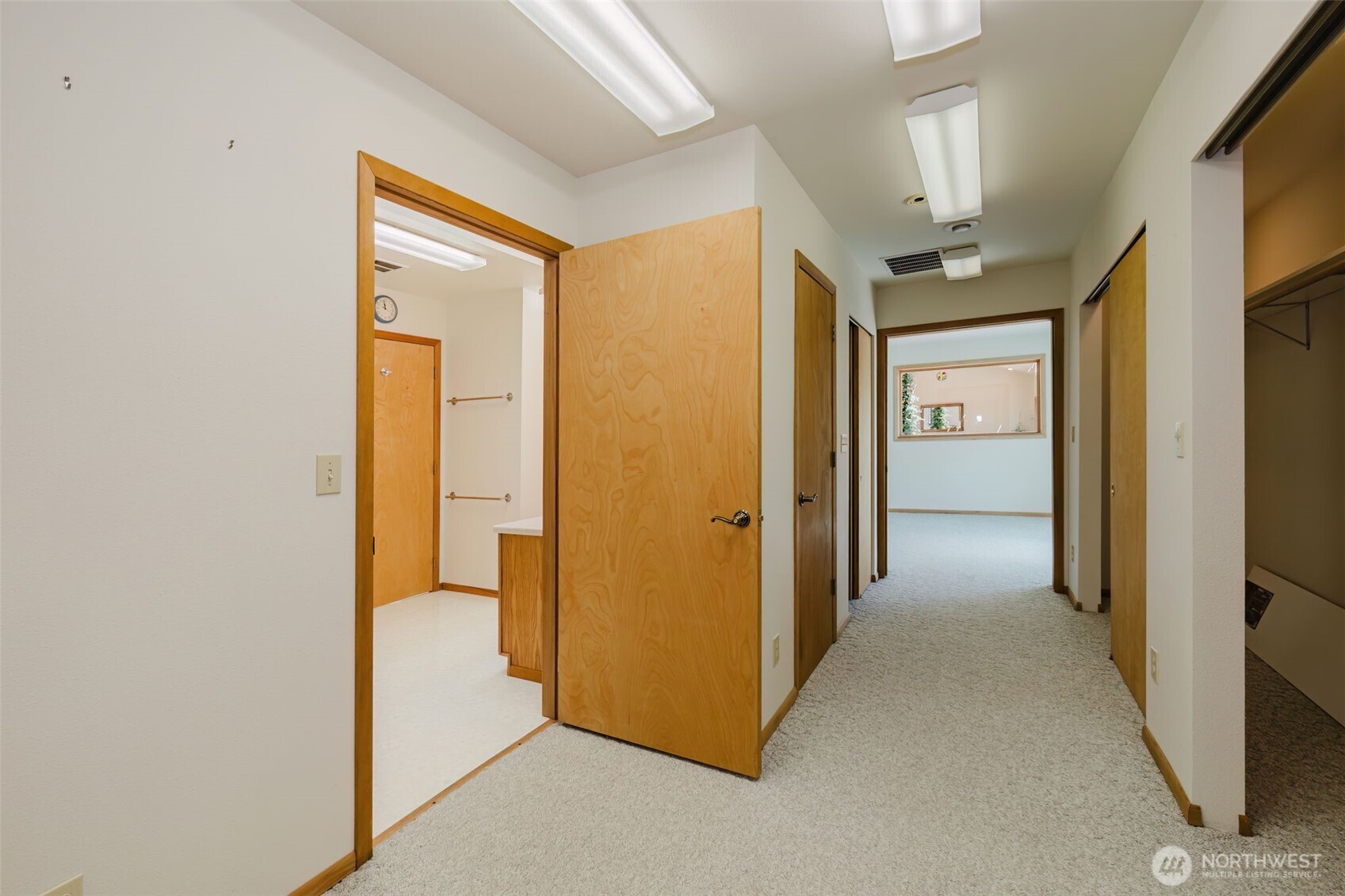 1225 Ne Hoffs Drive Property Photo 20