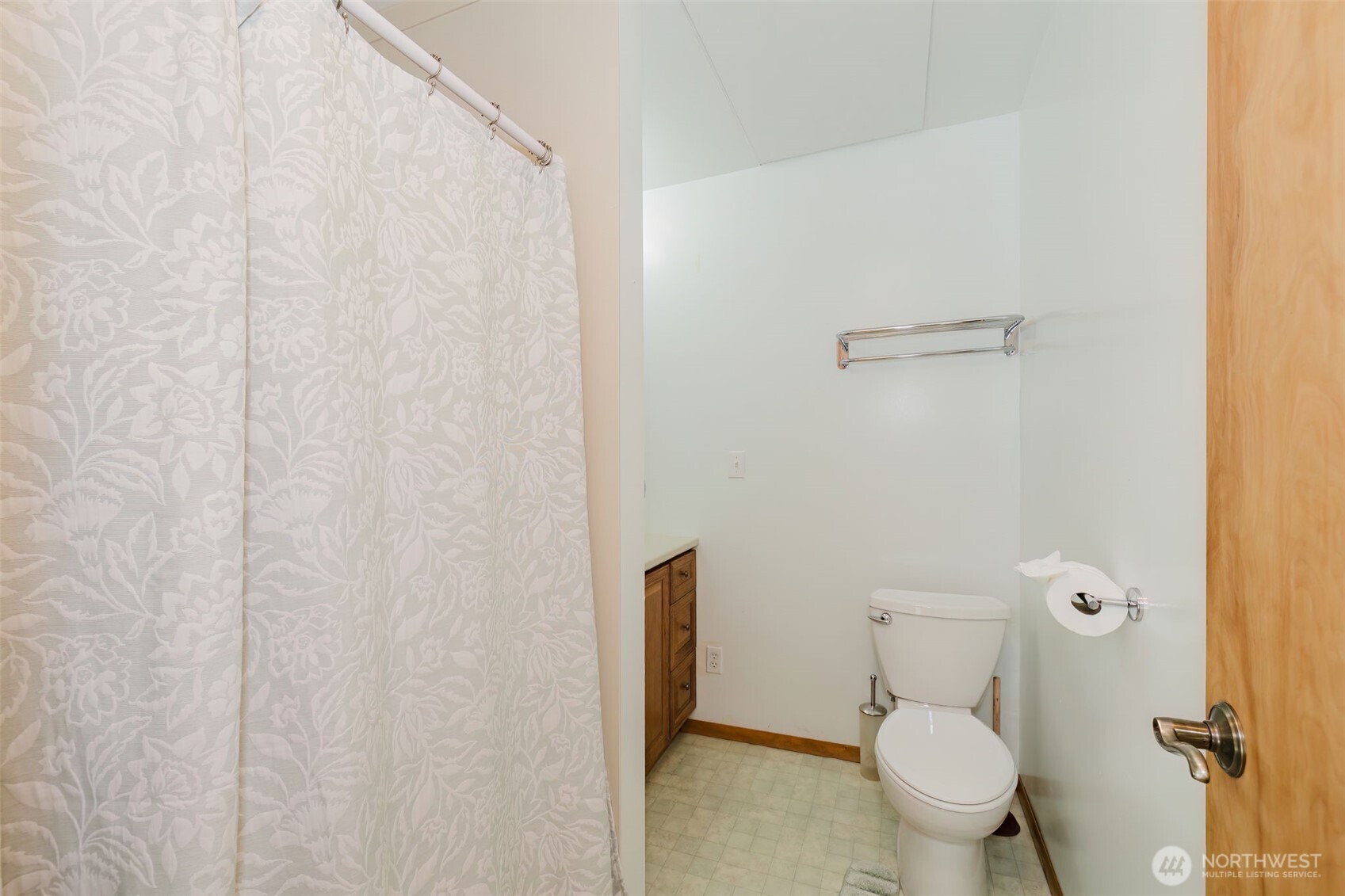1225 Ne Hoffs Drive Property Photo 27