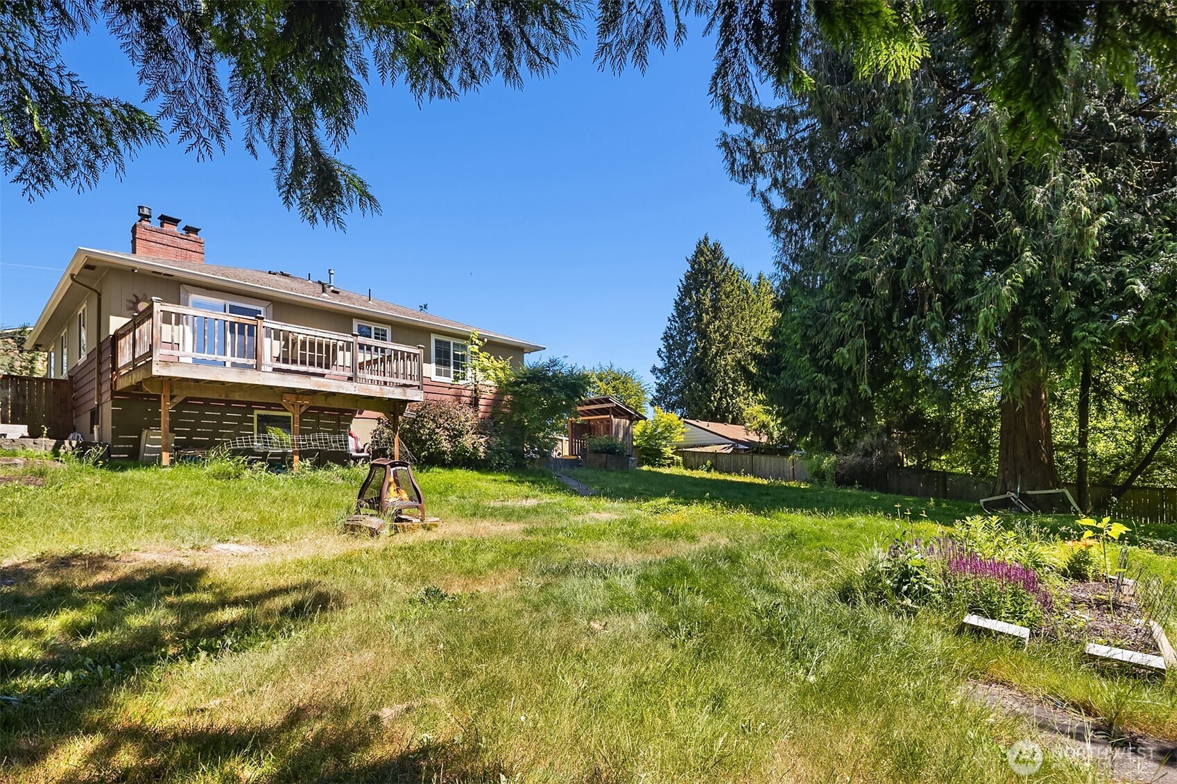16414 48th Avenue Property Photo 2