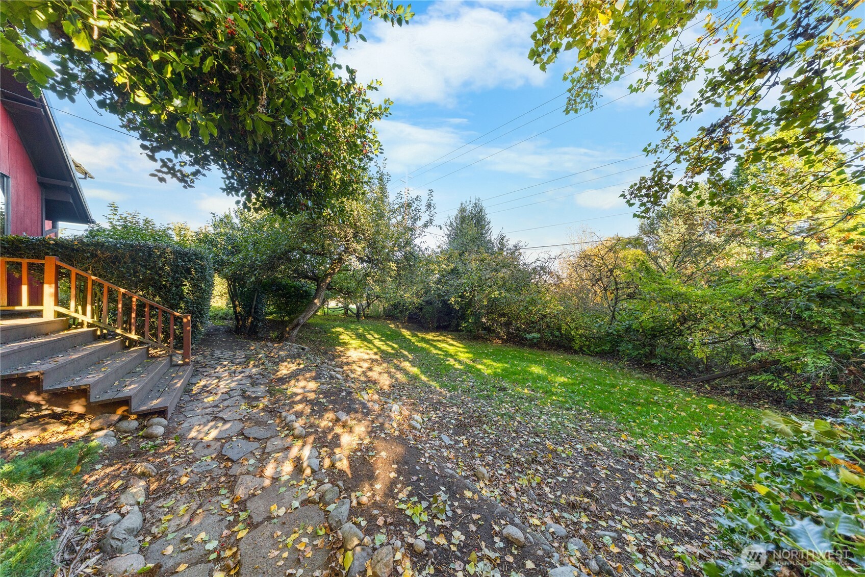 27193 State Route 20 Property Photo 3