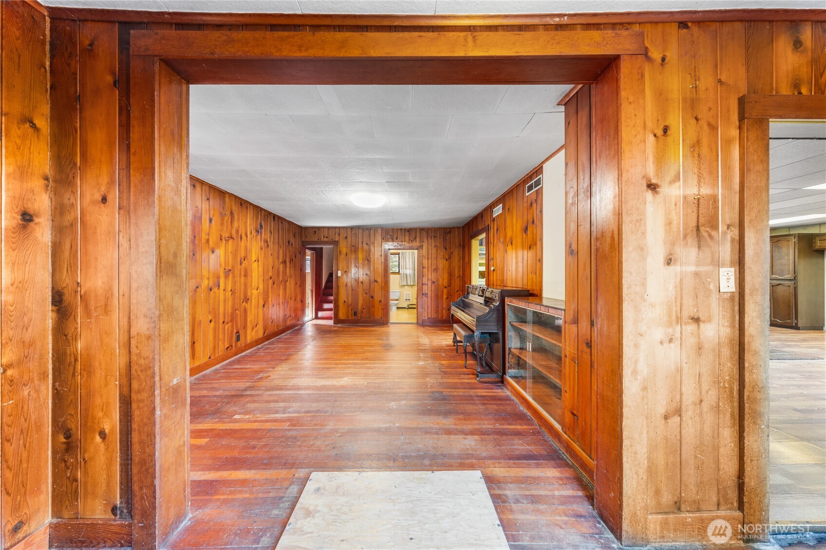 27193 State Route 20 Property Photo 6
