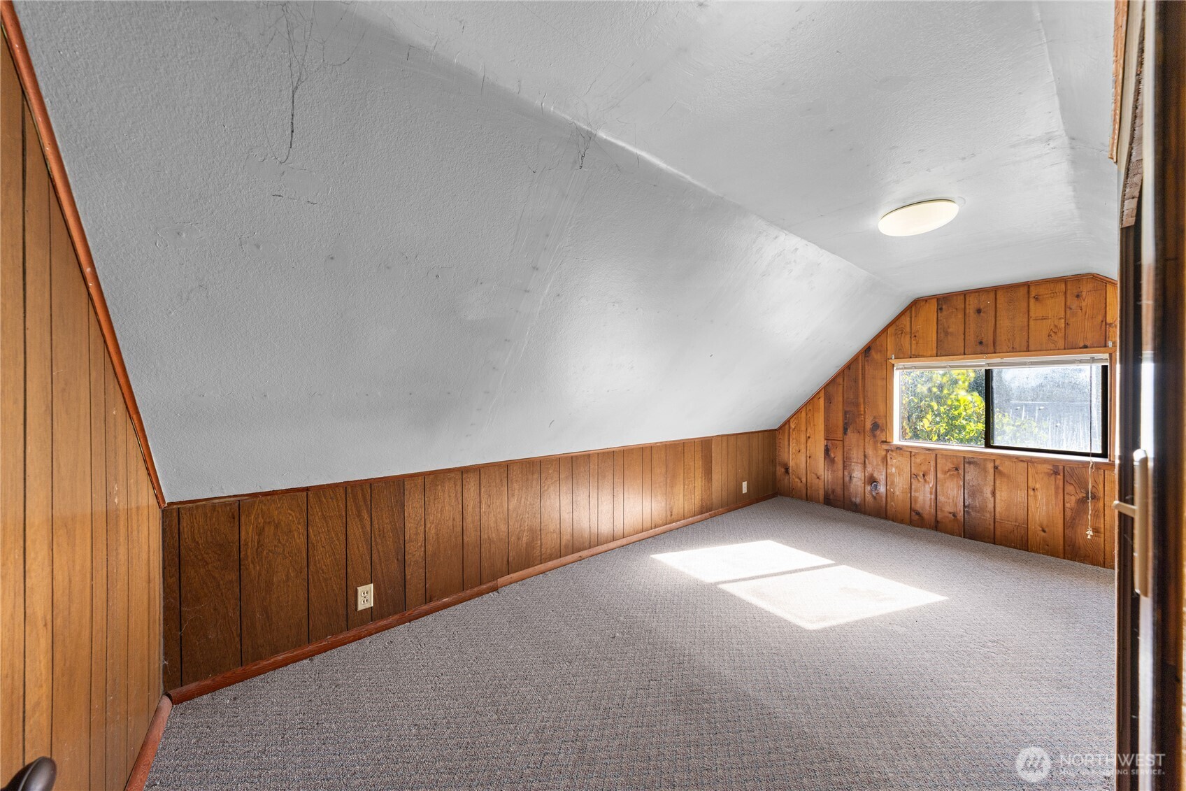 27193 State Route 20 Property Photo 12