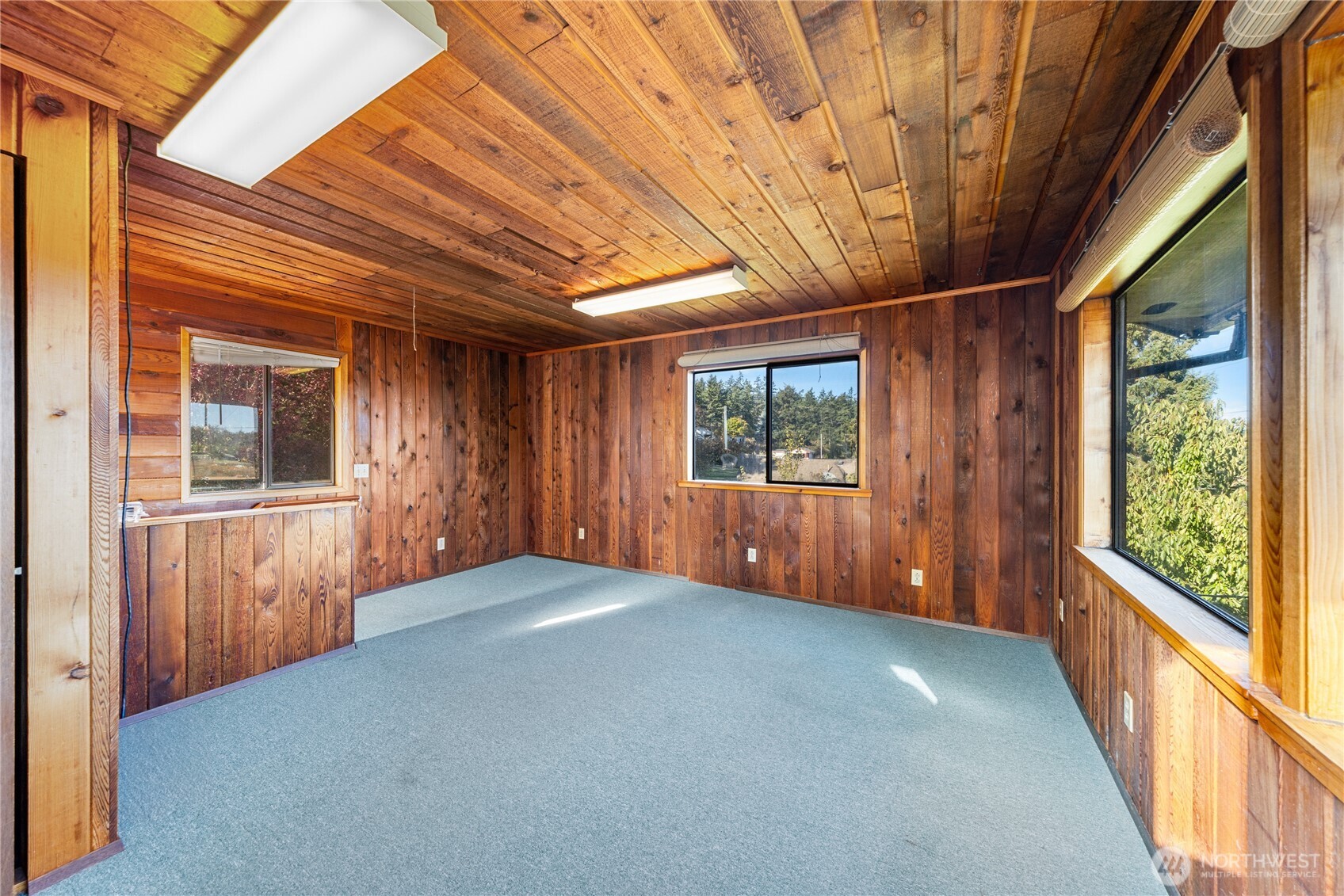 27193 State Route 20 Property Photo 16