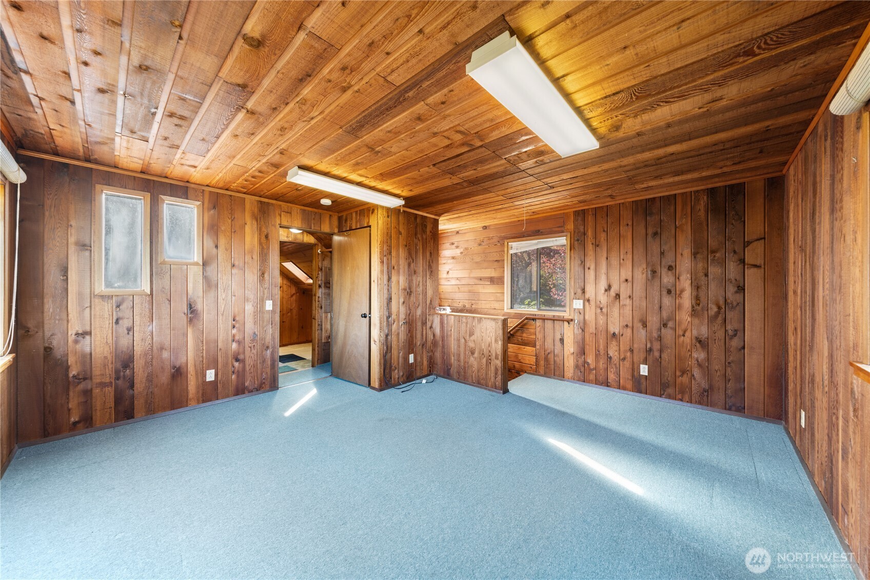27193 State Route 20 Property Photo 18