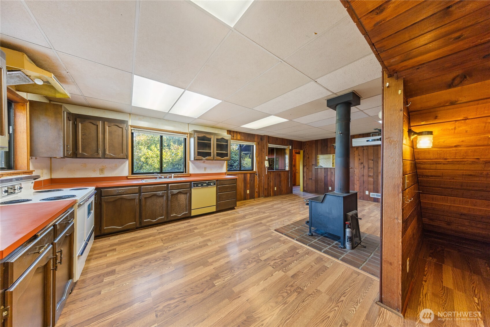 27193 State Route 20 Property Photo 22