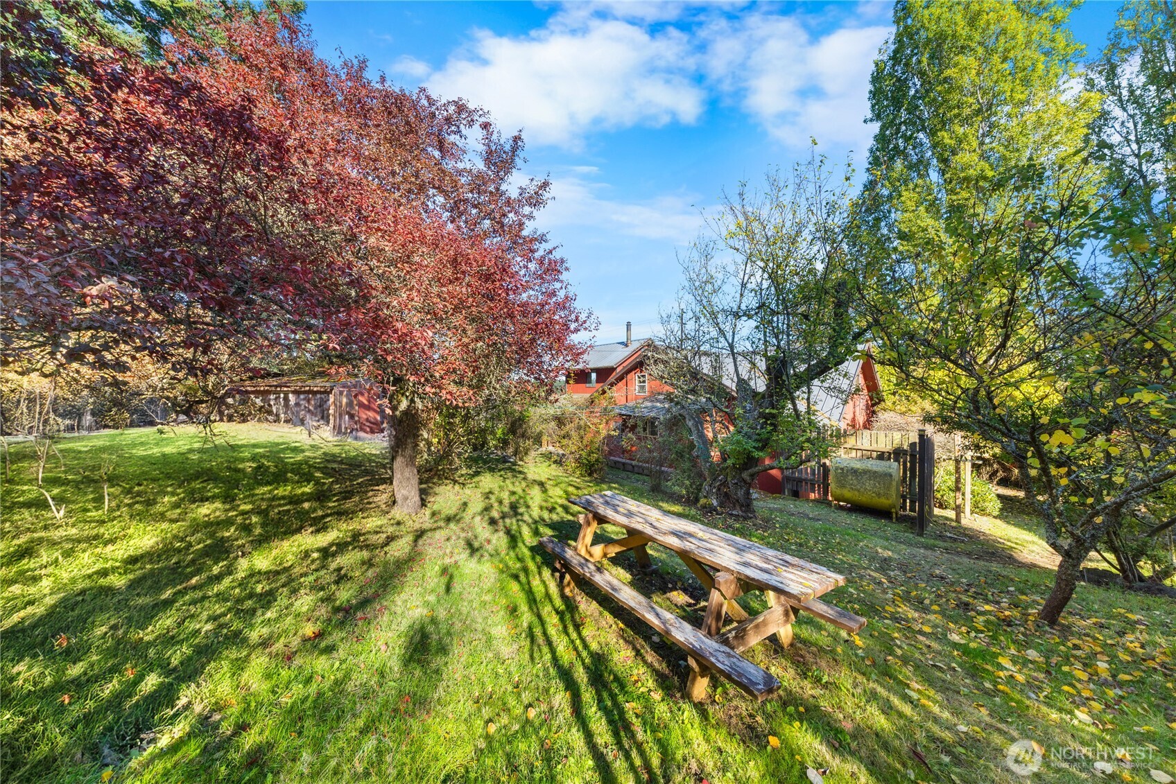 27193 State Route 20 Property Photo 33