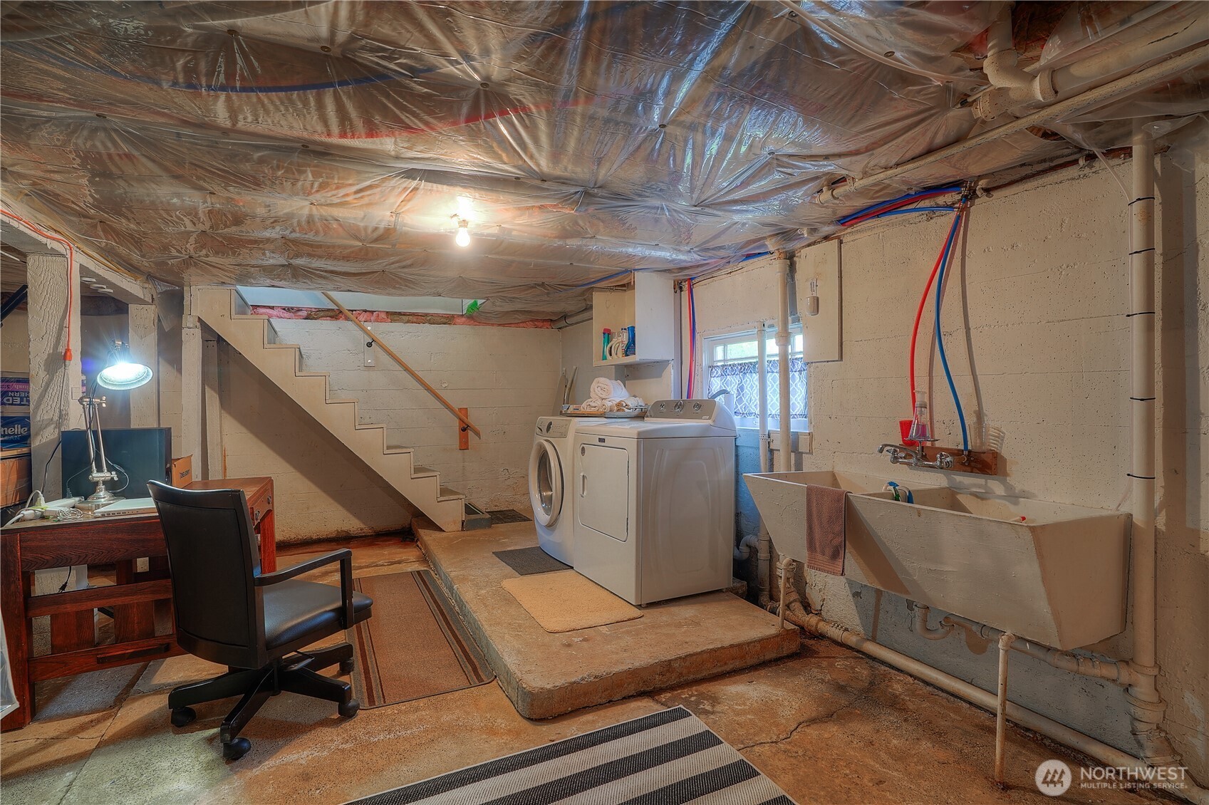 505 N B Street Property Photo 17