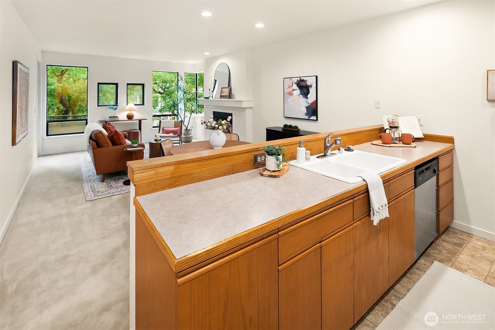 600 Malden Avenue 201 Property Photo 4