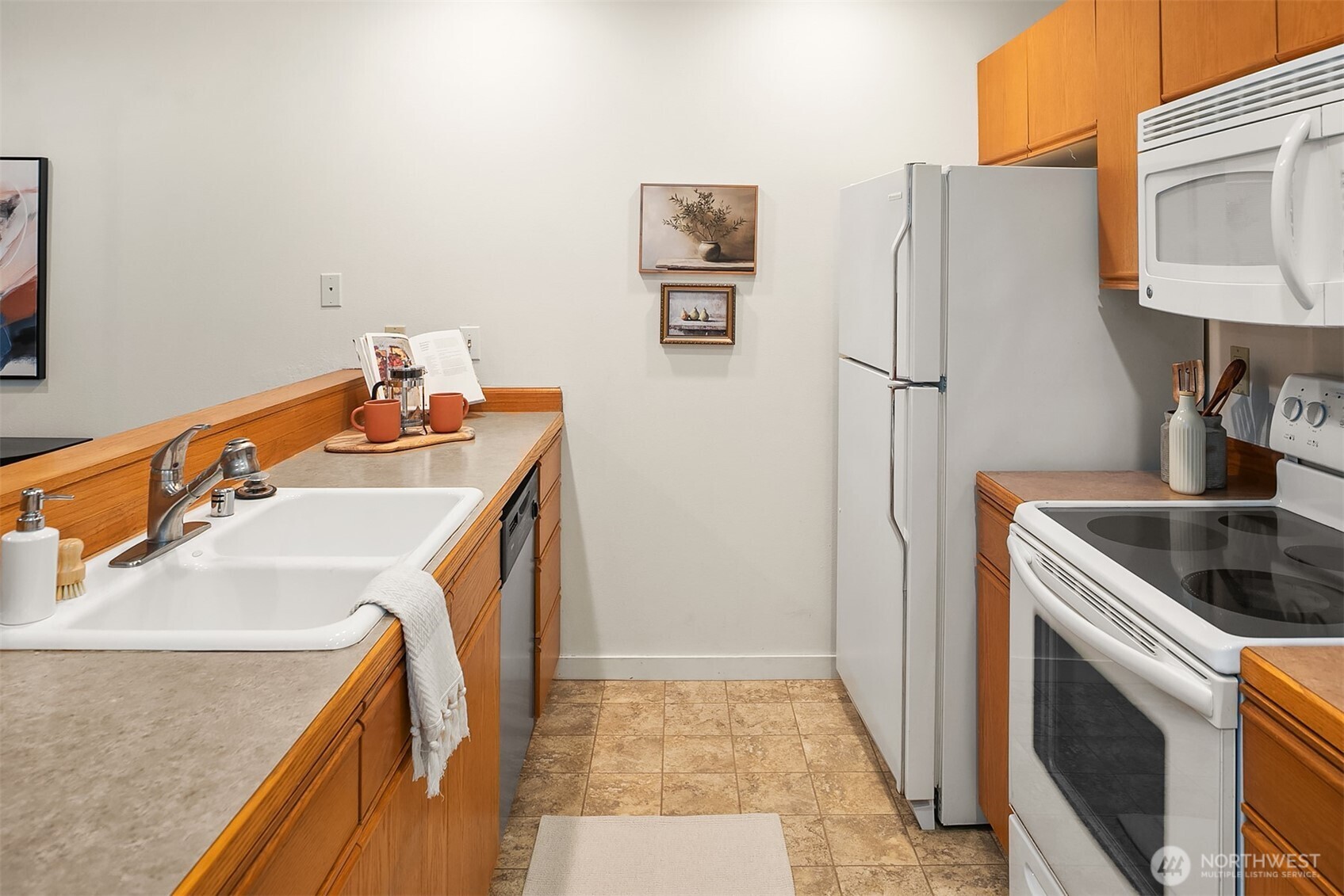 600 Malden Avenue 201 Property Photo 6