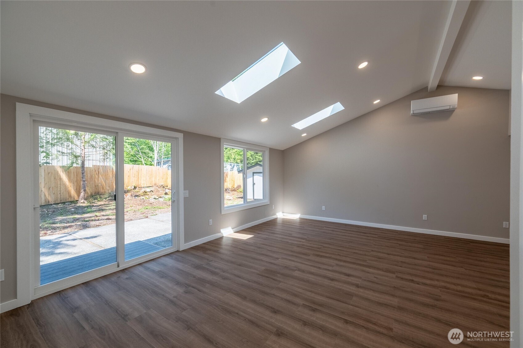 921 Ruby Valley Court Property Photo 15