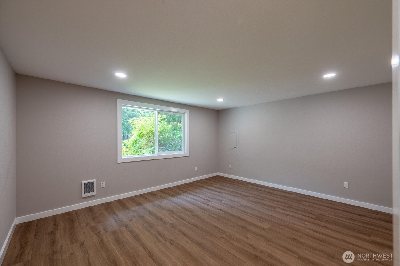 921 Ruby Valley Court Property Photo 24
