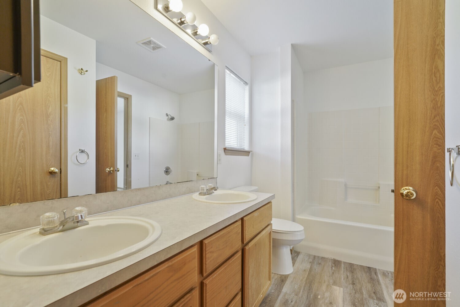 9805 109th Street Ct Property Photo 16