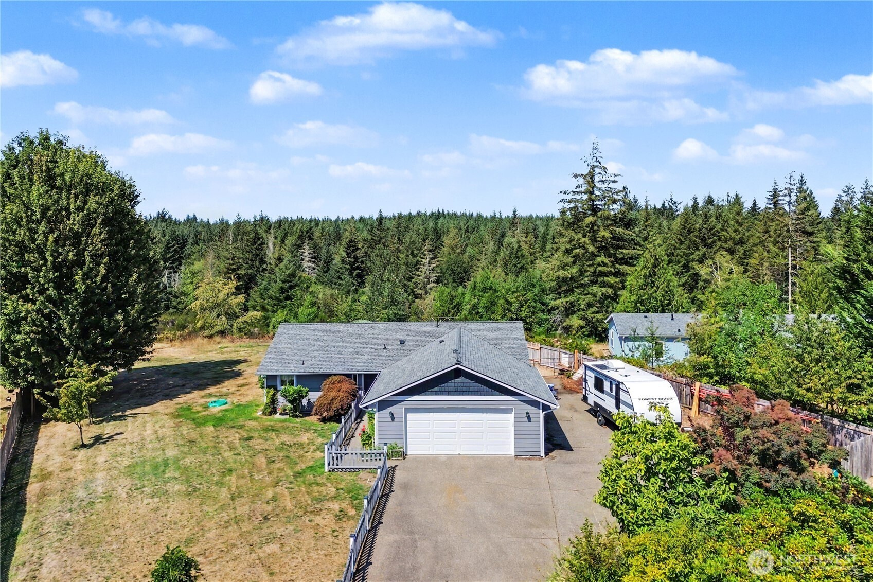 251 E Nikki Lane Property Photo 2