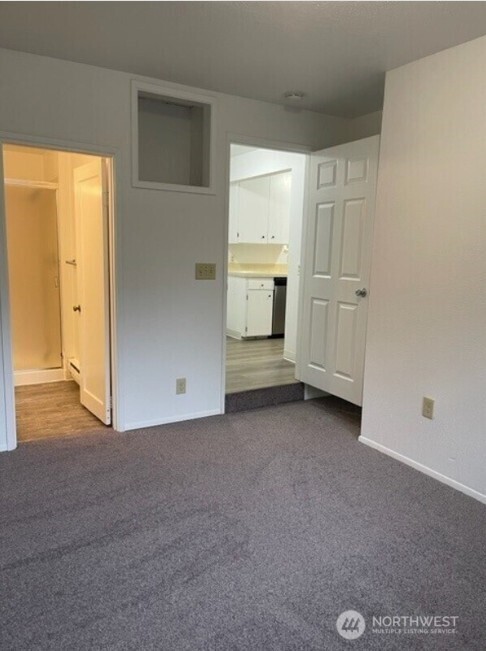 4530 151st Avenue Property Photo 5