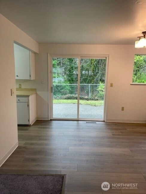 4530 151st Avenue Property Photo 7