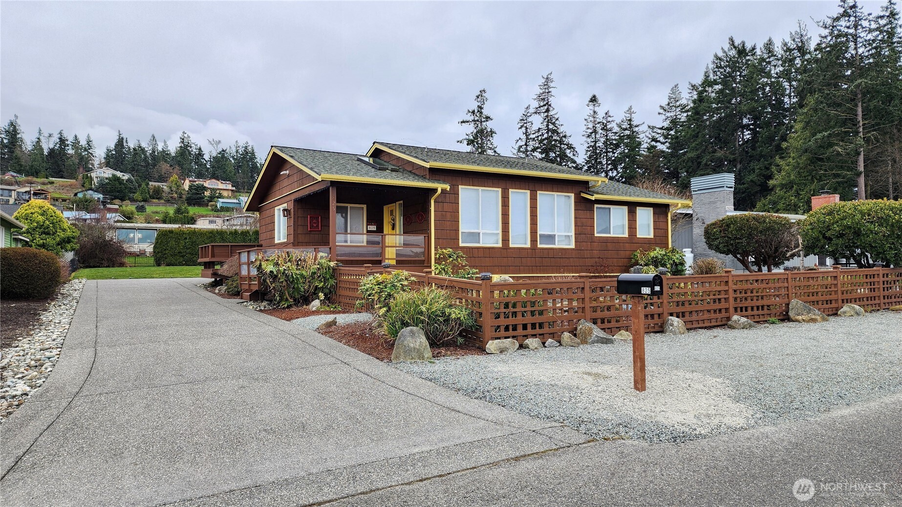 825 Brokaw Road Property Photo 1