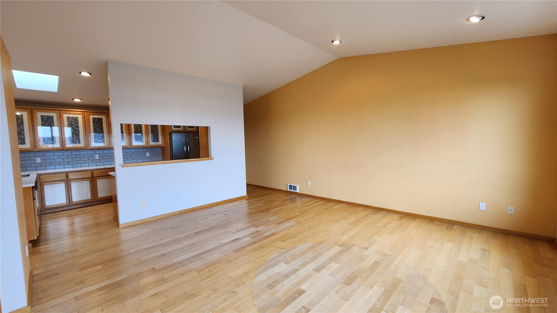 825 Brokaw Road Property Photo 18