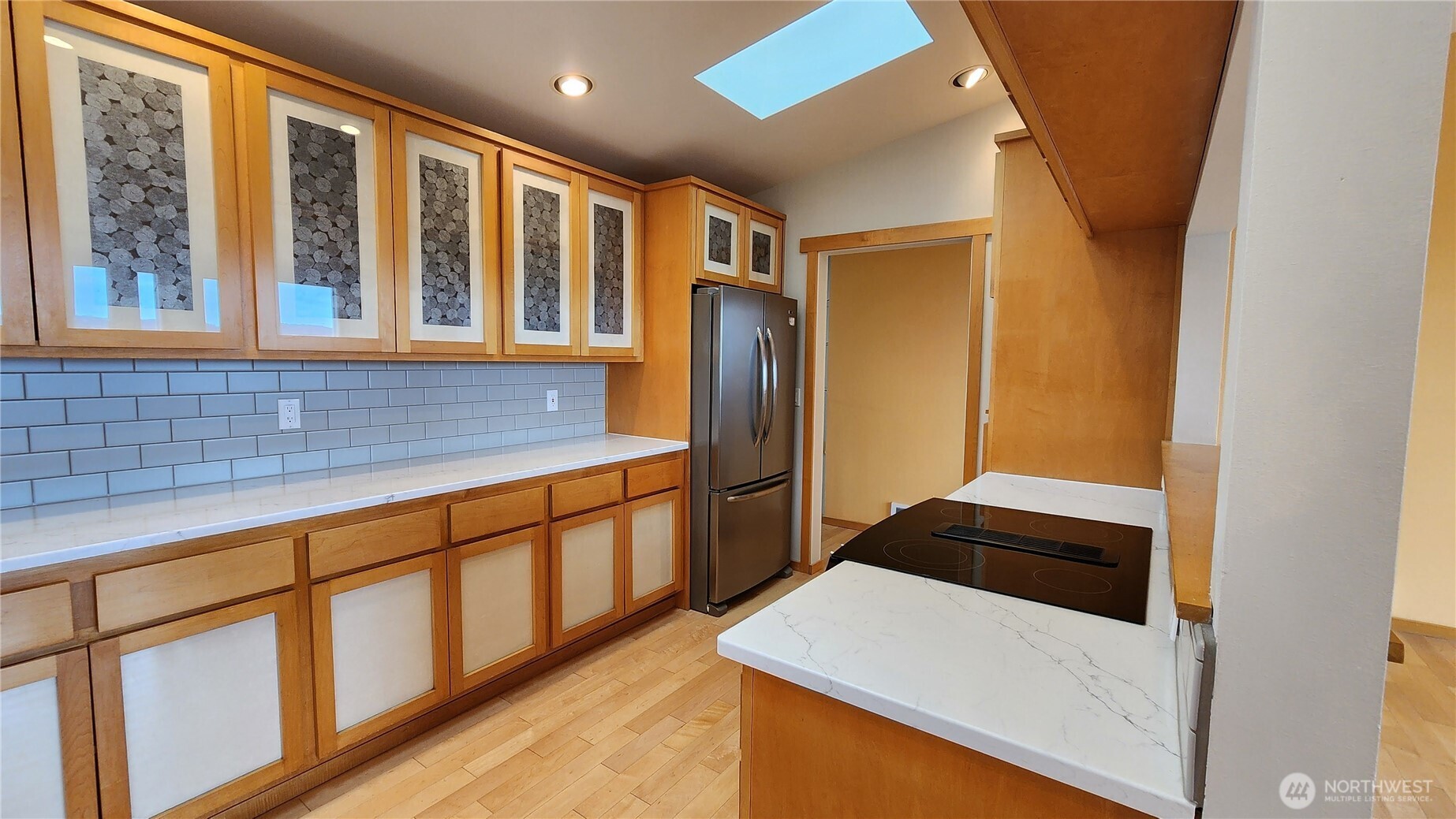 825 Brokaw Road Property Photo 23