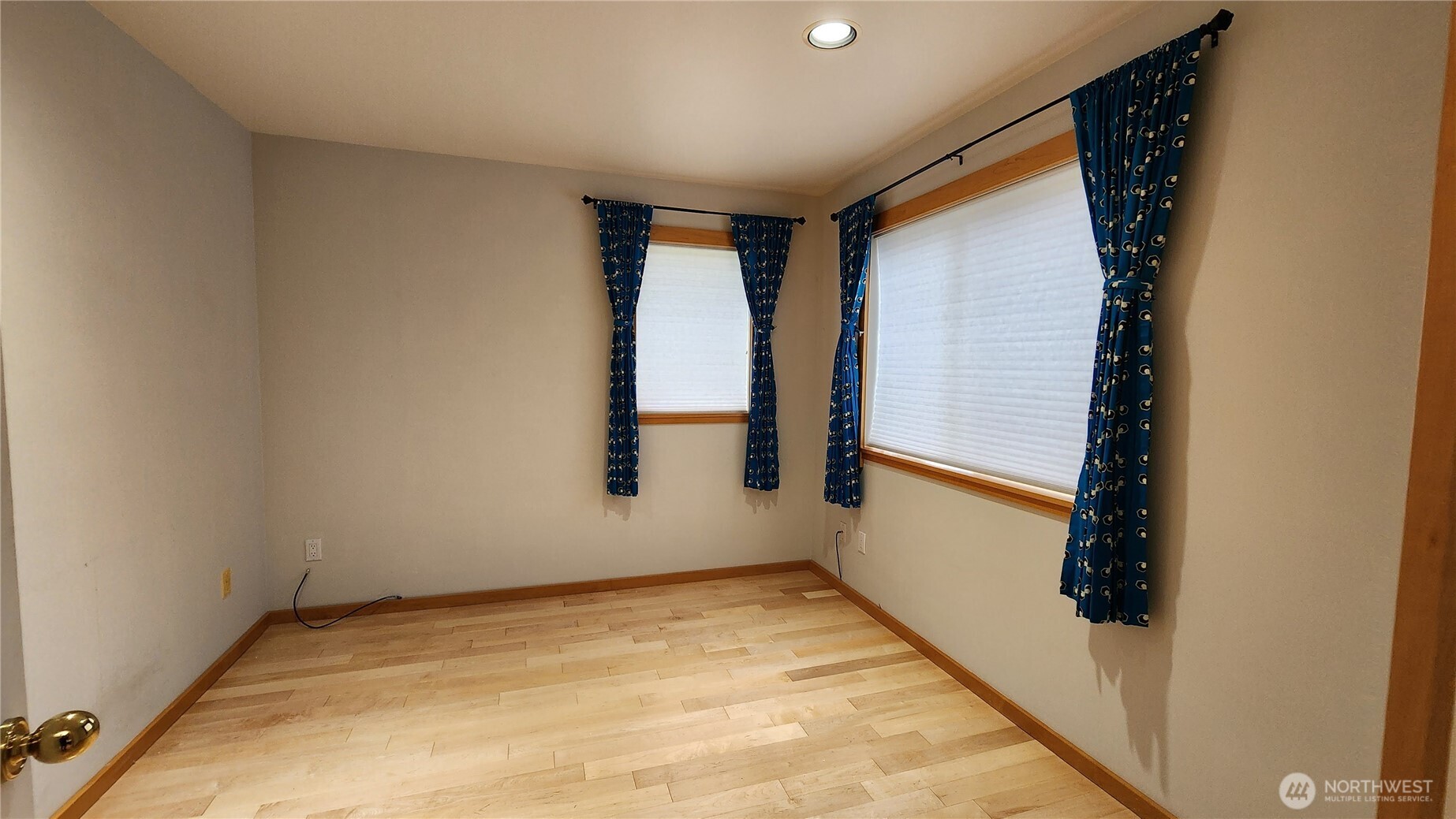 825 Brokaw Road Property Photo 37