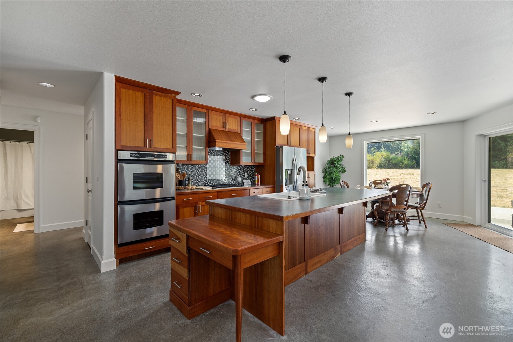 12406 110th Street Property Photo 6