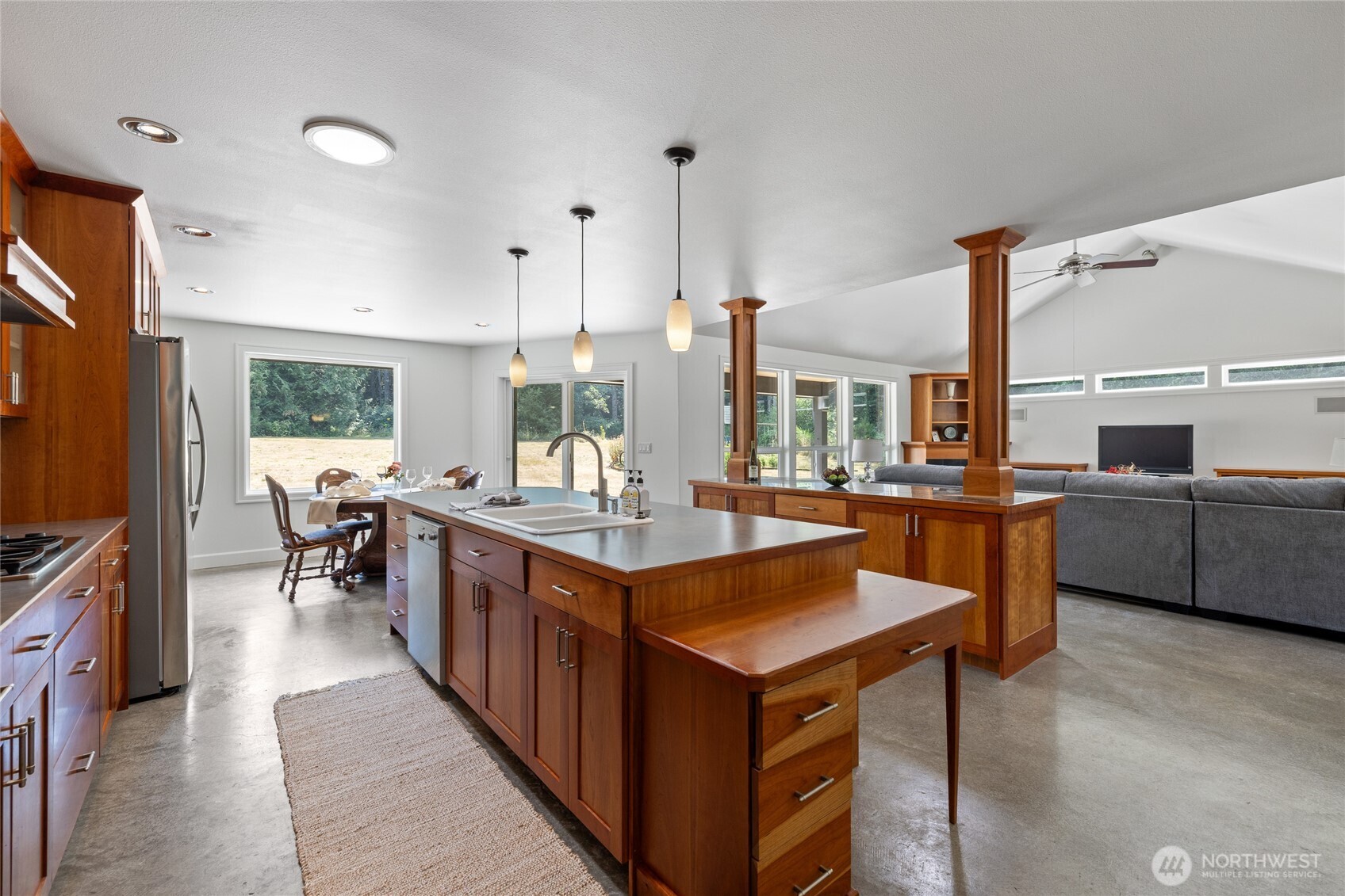 12406 110th Street Property Photo 7