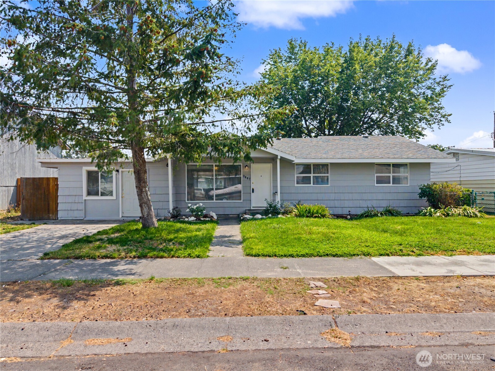 2607 W Texas Street Property Photo 2