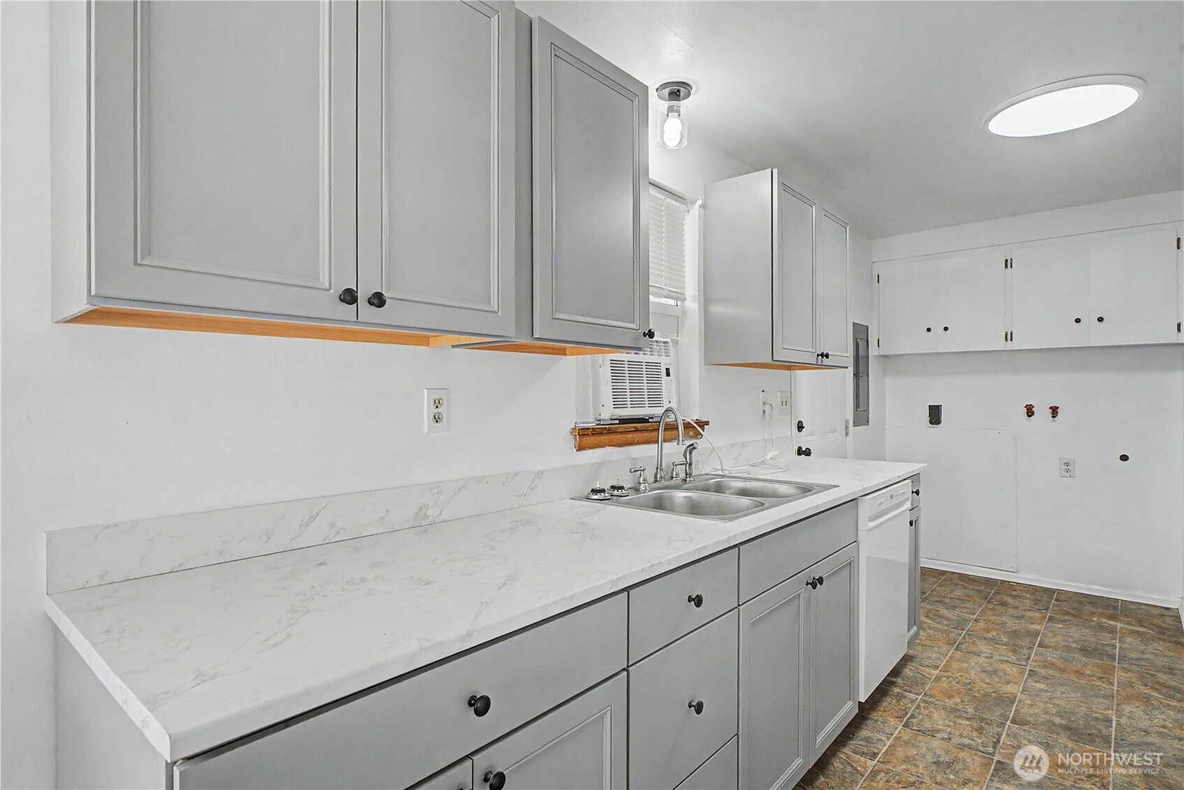 2607 W Texas Street Property Photo 16