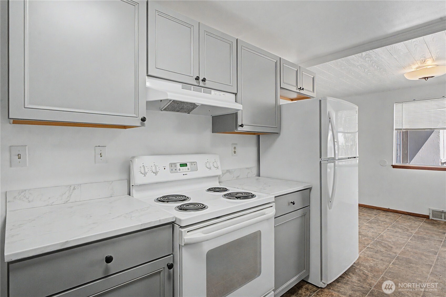 2607 W Texas Street Property Photo 18